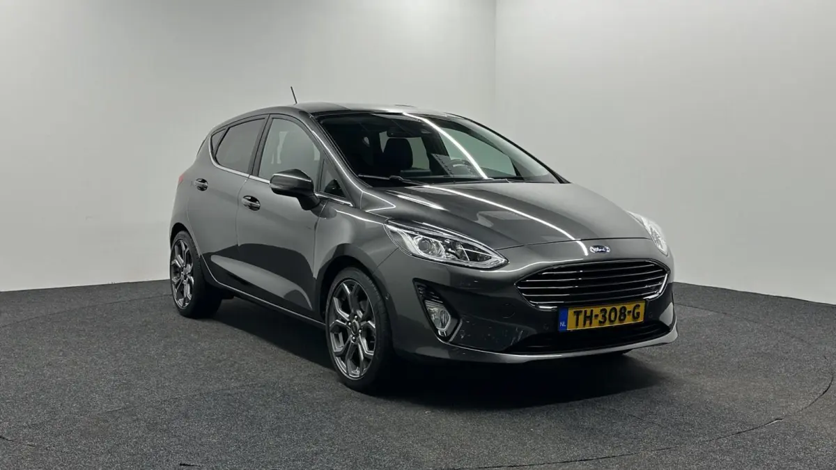 1.0 EcoBoost Titanium TREKHAAK CARPLAY NAVI CRUISE LM ECC 65000KM .