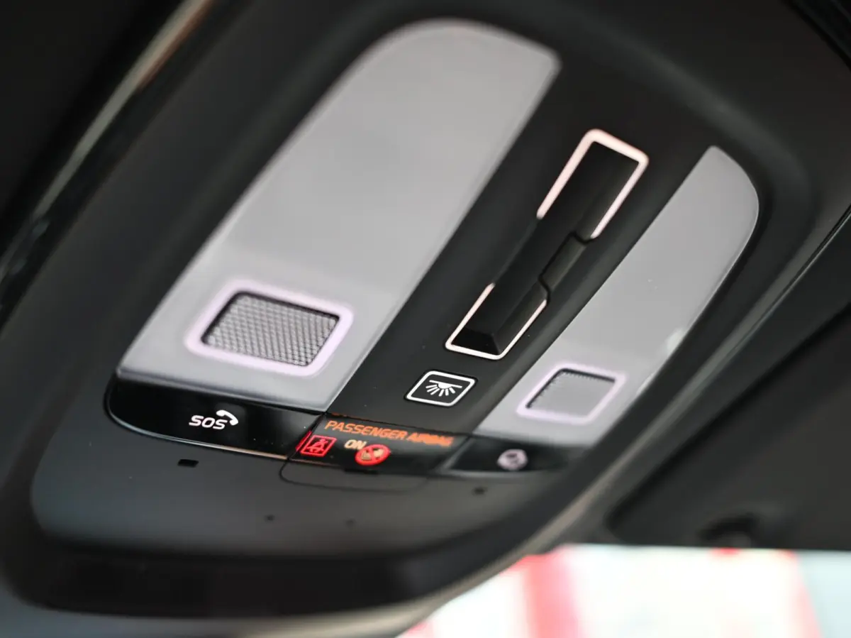 2.0 R-Design 398PK AWD Long Range | Pano | H&K | Orrefors | Leder | Memory | Carplay - Android | Keyless | 360 | Trekhaak | Led | Adaptive Cruise | Stoelverwarming voor & achter | Stuurwielv