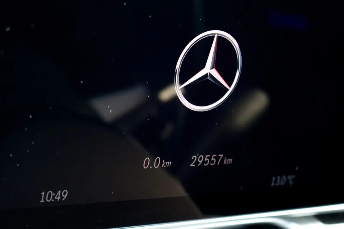 AMG 63 S E Performance | 802pk | Achterasbesturing | Distronic+ | HUD | Chauffeurspakket | Entertainmentpakket Achter | Stoelventilatie V+A | Vlakkenverwarming | Zonweringspakket |