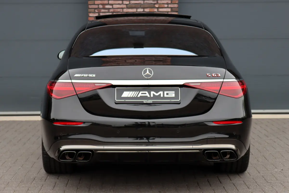AMG 63 S E Performance | 802pk | Achterasbesturing | Distronic+ | HUD | Chauffeurspakket | Entertainmentpakket Achter | Stoelventilatie V+A | Vlakkenverwarming | Zonweringspakket |