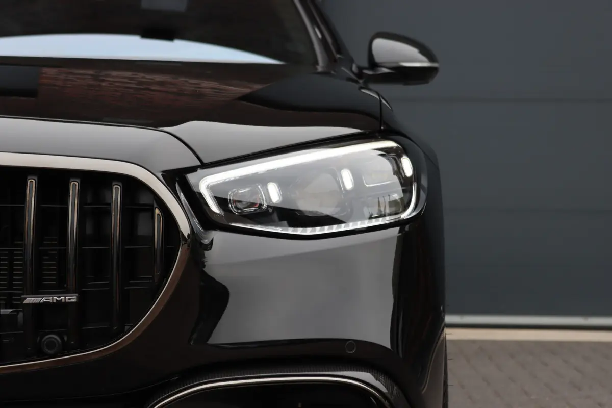 AMG 63 S E Performance | 802pk | Achterasbesturing | Distronic+ | HUD | Chauffeurspakket | Entertainmentpakket Achter | Stoelventilatie V+A | Vlakkenverwarming | Zonweringspakket |