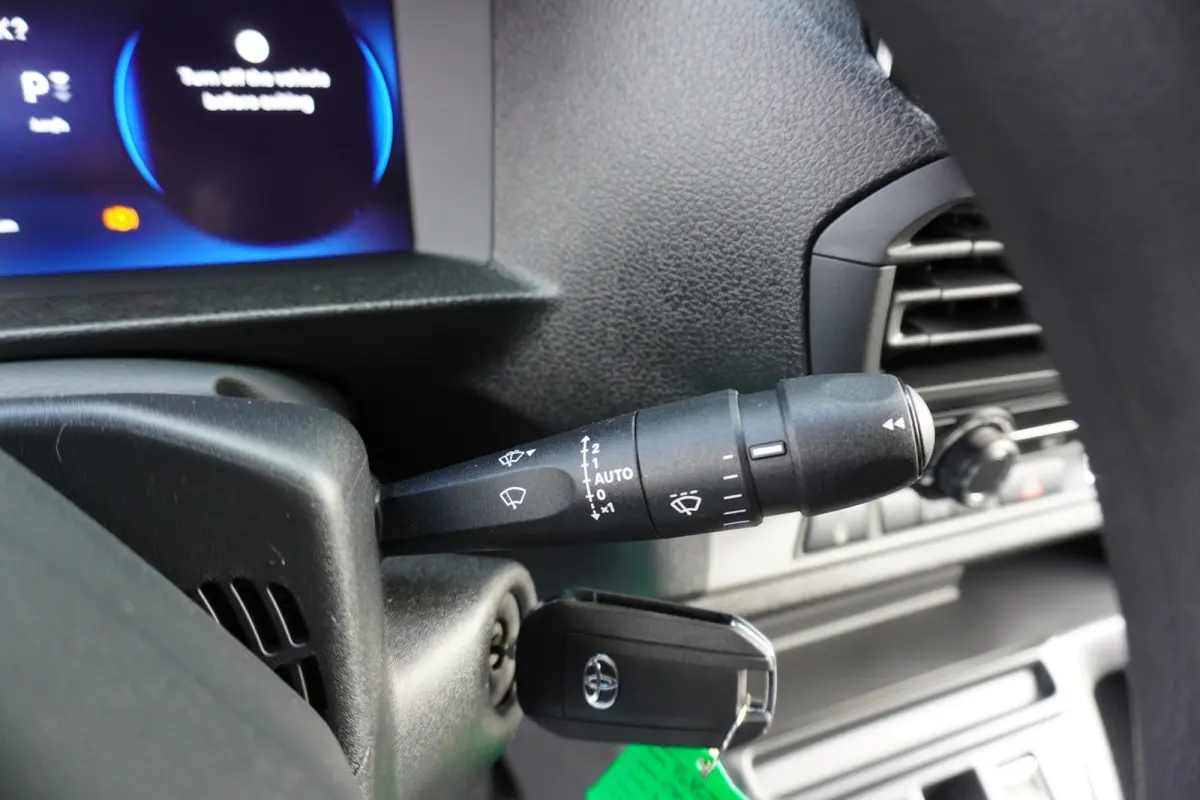 Worker Comfort Extra Range 75 kWh 345km WLTP Long L3 Apple Carplay 360° Camera Parkeersensoren 3-Zits