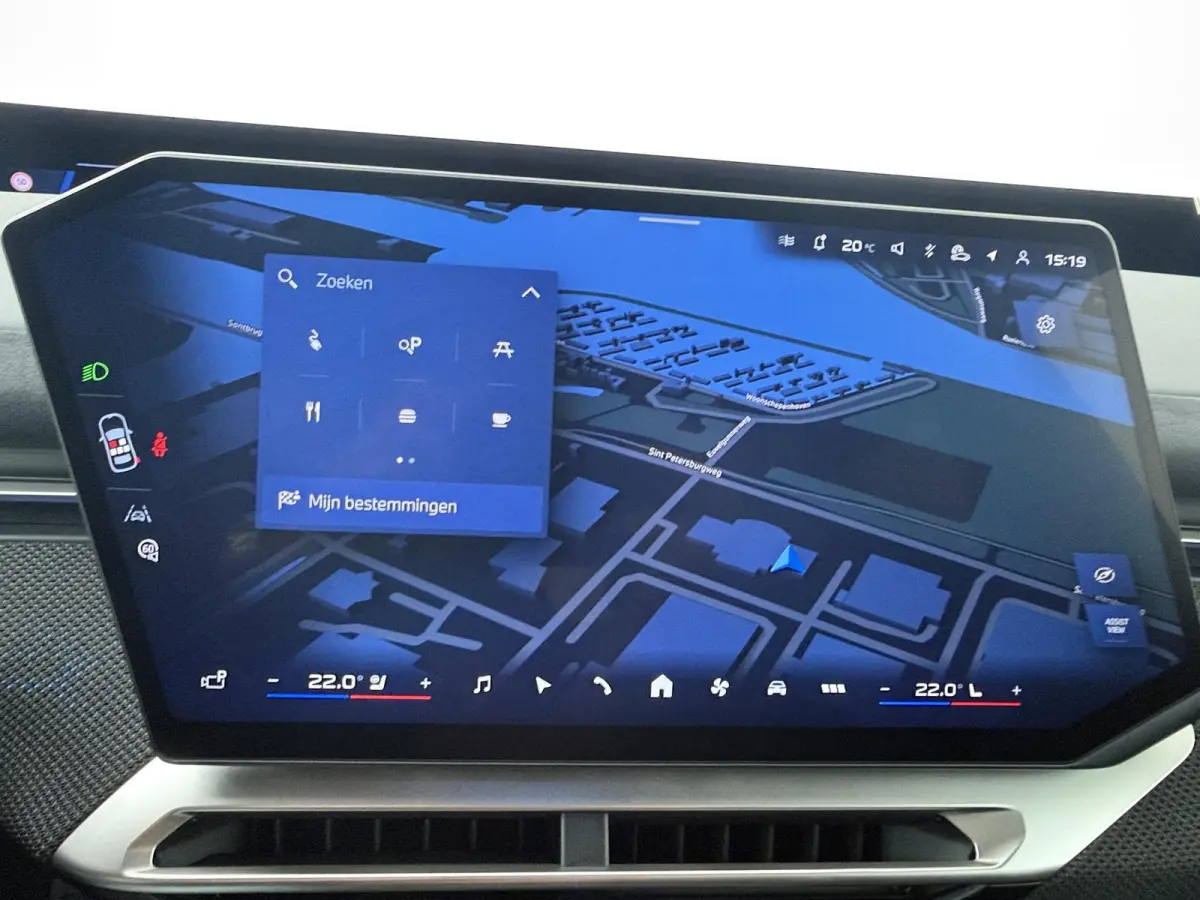 50 xDrive 113 kWh | DIRECT LEVERBAAR| M-Sport | Innovation Pack | Ionic Glow | Trekhaak | Head-Up | Glazen Dak | Stuurverwarming |
