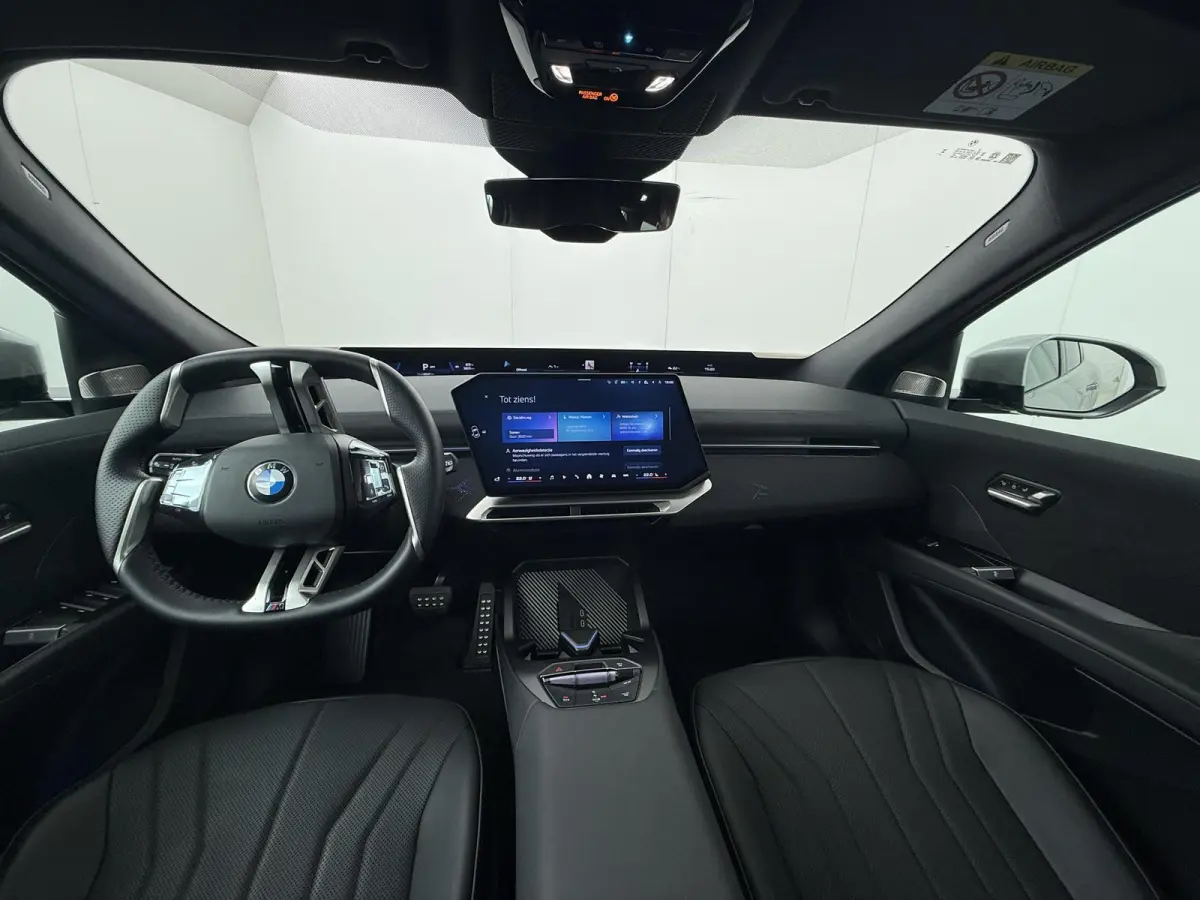 50 xDrive 113 kWh | M-Sport | Innovation Pack | Ionic Glow | Trekhaak | Head-Up | Glazen Dak | Stuurverwarming |