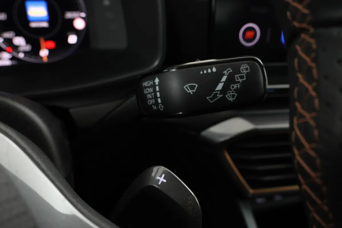 1.4 e-Hybrid VZ Black Edition Panorama, Climate, Digital Dash