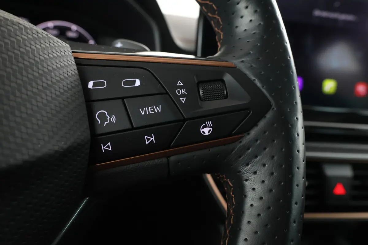 1.4 e-Hybrid VZ Black Edition Panorama, Climate, Digital Dash