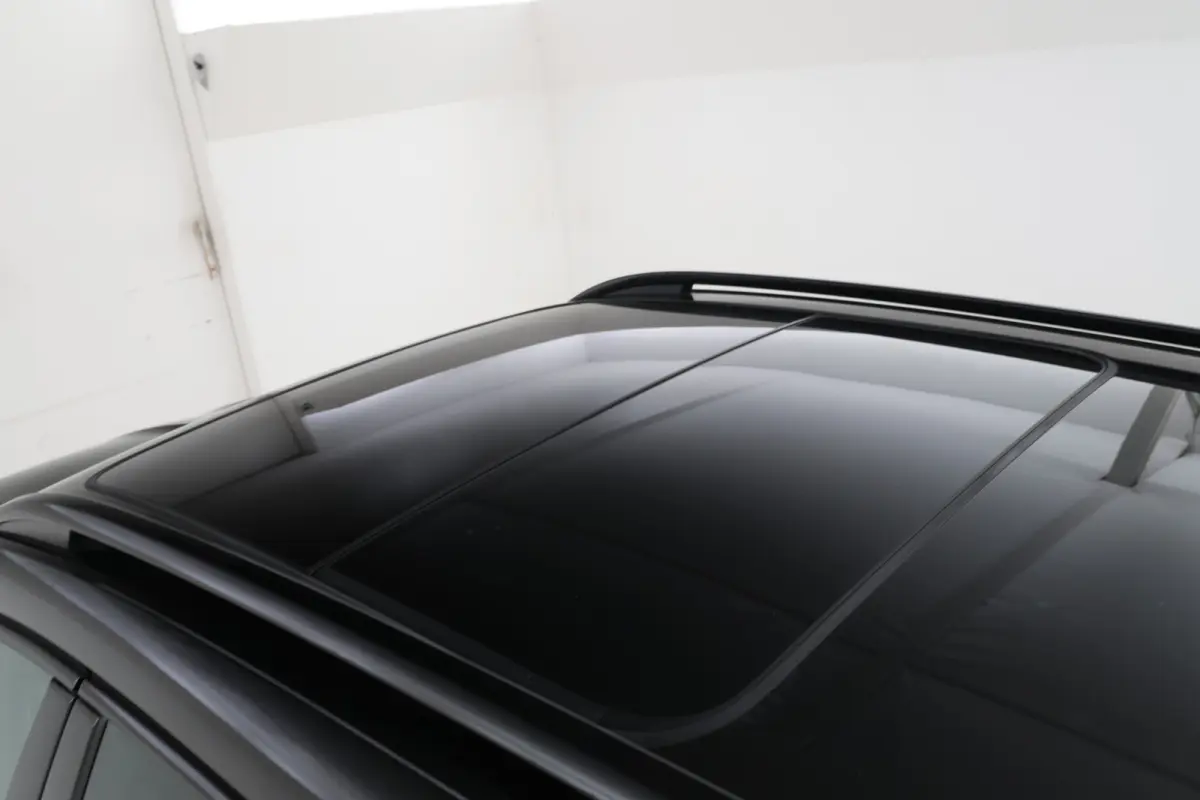 1.4 e-Hybrid VZ Black Edition Panorama, Climate, Digital Dash