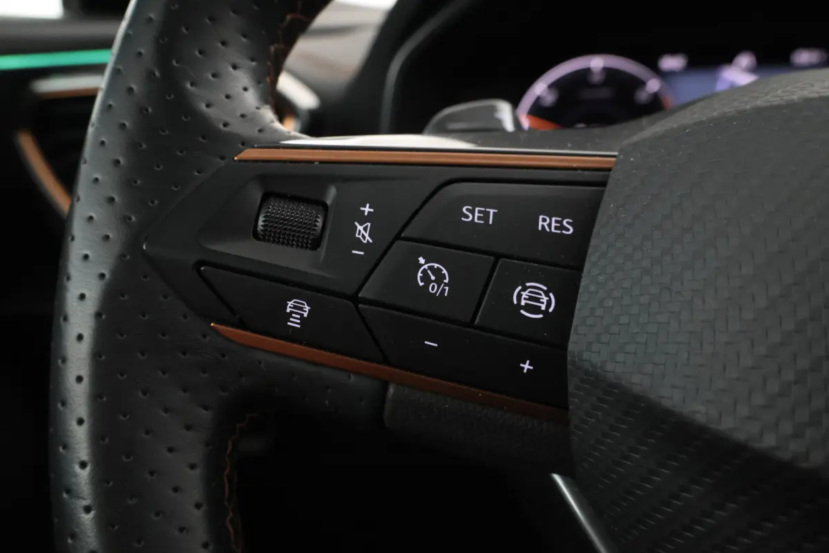 1.4 e-Hybrid VZ Black Edition Panorama, Climate, Digital Dash