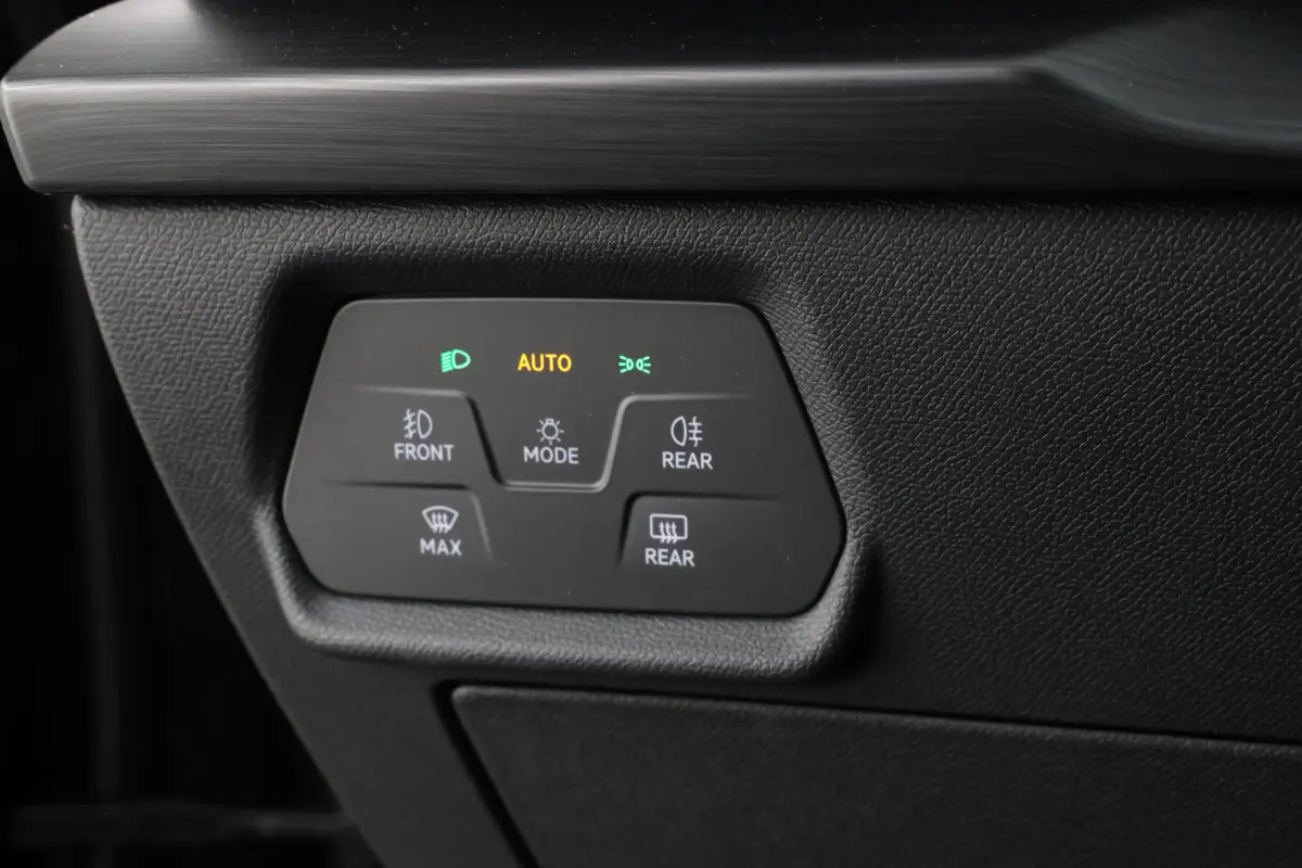 1.4 e-Hybrid VZ Black Edition Panorama, Climate, Digital Dash