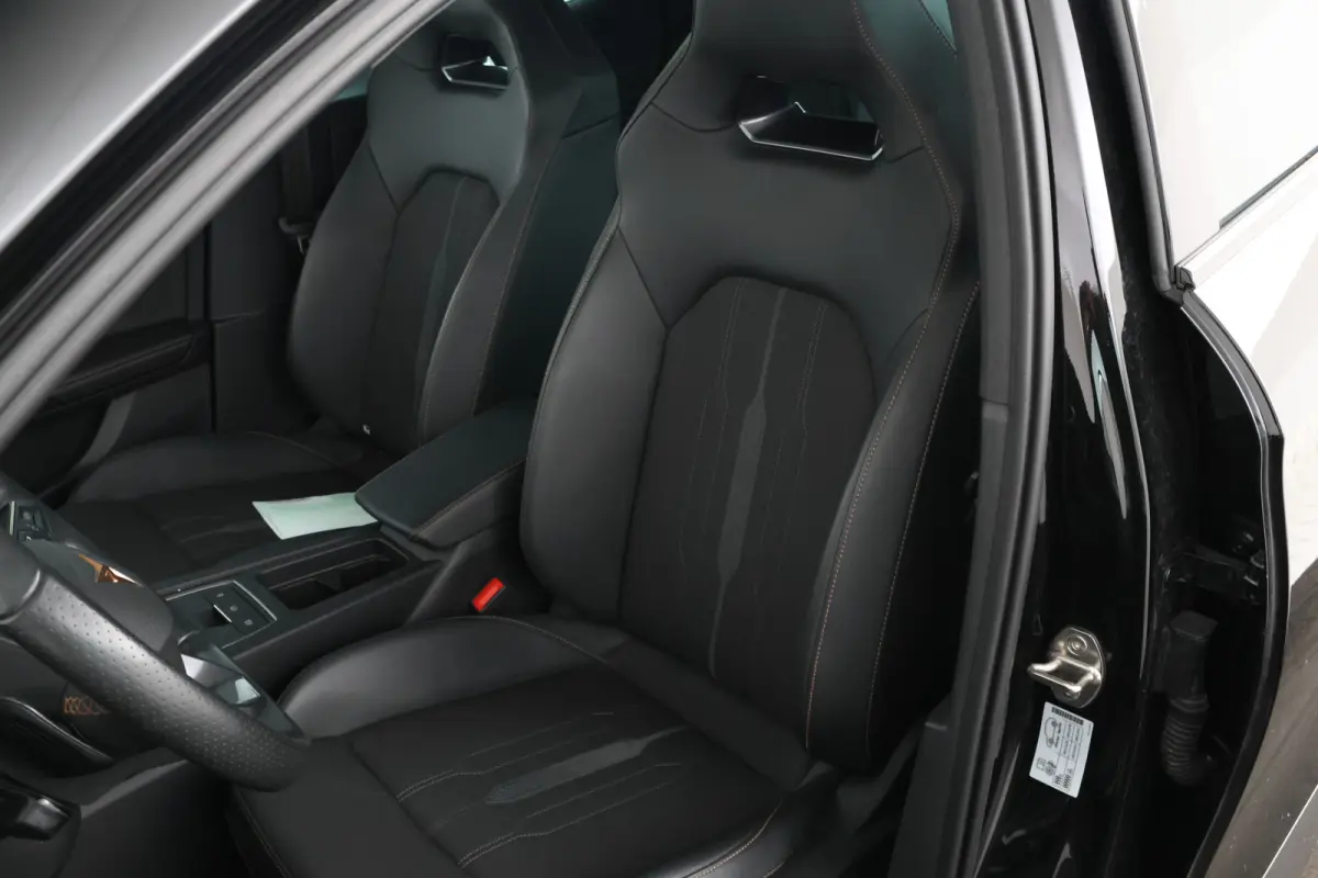 1.4 e-Hybrid VZ Black Edition Panorama, Climate, Digital Dash