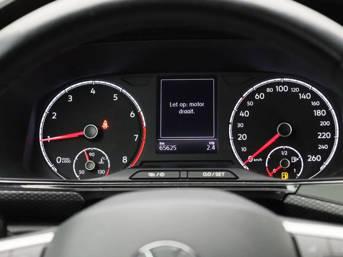 1.0 TSI Life 95 PK | Airco | DAB-Radio | Carplay / Android Auto | Cruise Control