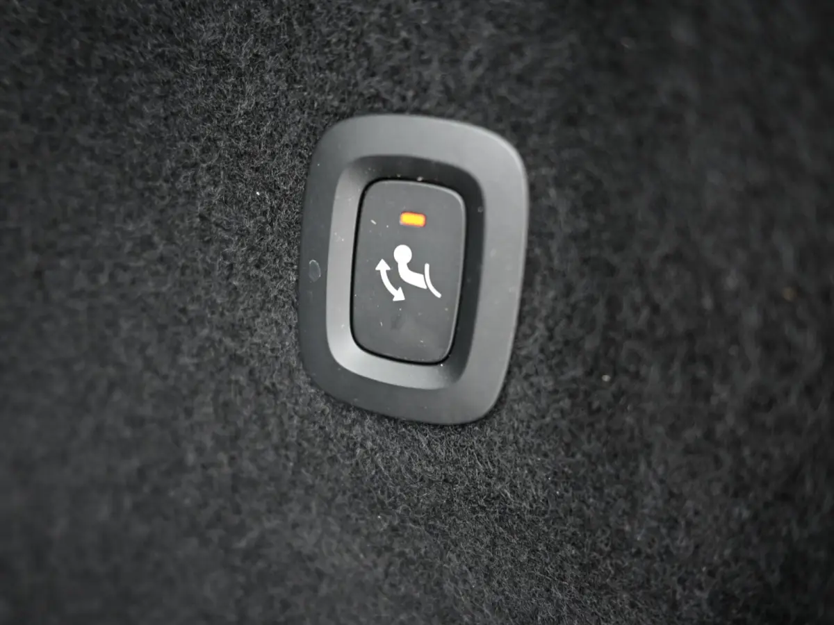 2.0 R-Design 398PK AWD Long Range | Pano | H&K | Orrefors | Leder | Memory | Carplay - Android | Keyless | 360 | Trekhaak | Led | Adaptive Cruise | Stoelverwarming voor & achter | Stuurwielv