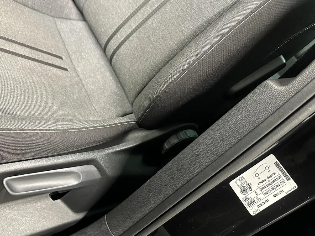 1.5 TSI Style Business Intense CARPLAY NAVI CRUISE LM ECC.