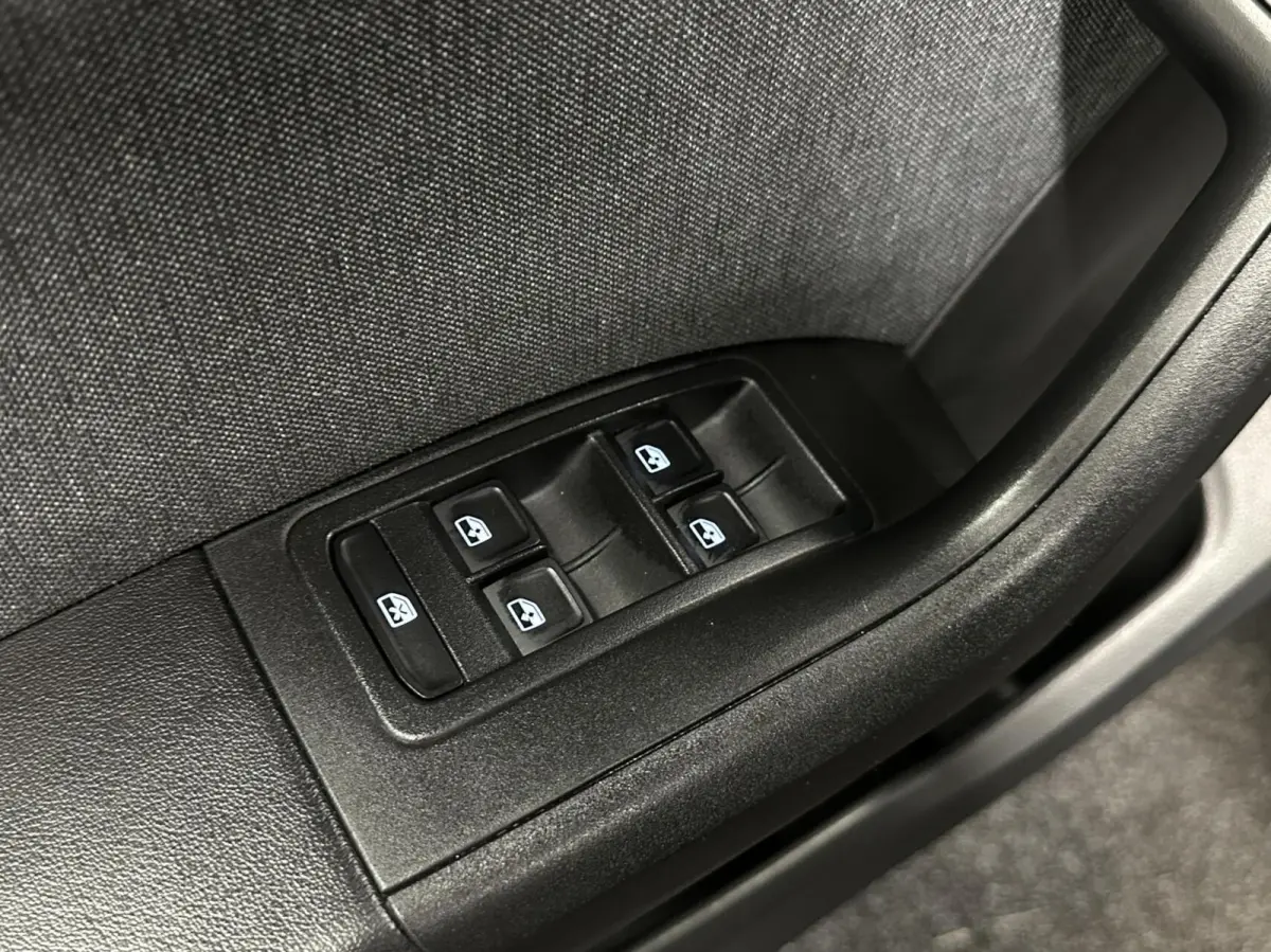 1.5 TSI Style Business Intense CARPLAY NAVI CRUISE LM ECC.