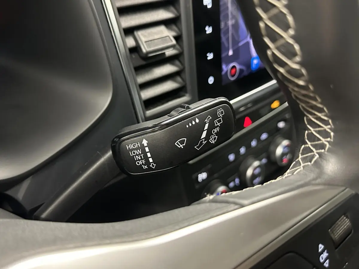 1.5 TSI Style Business Intense CARPLAY NAVI CRUISE LM ECC.