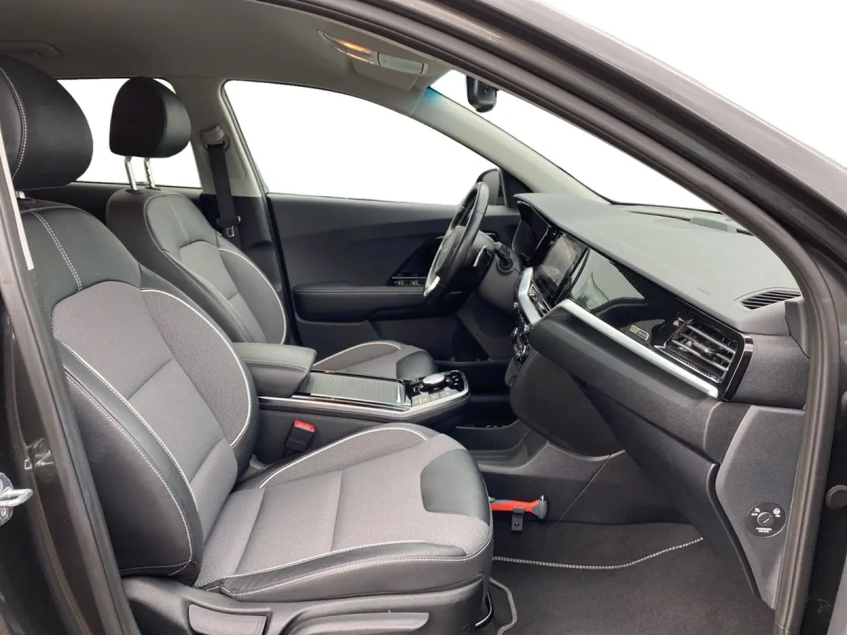 Edition 64 kWh | Navigatie | Climate control | Parkeer camera | Stoel + Stuurverwarming