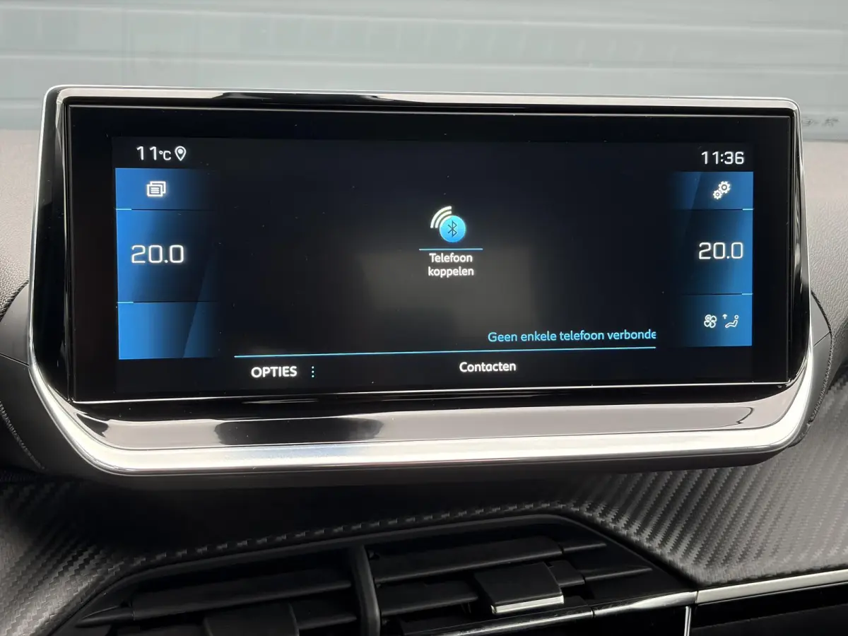 1.2 PureTech Blue Lease Allure ✓2e Eigenaar✓360° Camera✓Draadloze telefoonlader✓Carplay✓6 bak✓Halfleder✓Navi✓Clima✓Cruise✓17'' Lmv✓Rijstrooksensor✓102pk✓Dealer ond
