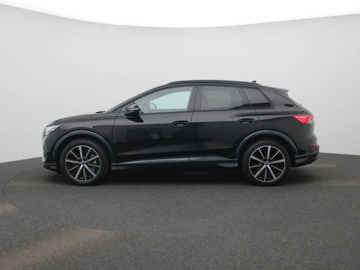 50 quattro Advanced edition 77 kWh 299 PK | Navigatie | Stoel + stuurverwarming | Comfortpakket Plus | Achteruitrijcamera | SONOS Premium geluidsysteem | Optiek Pakket Zwart | Privacy Glass 