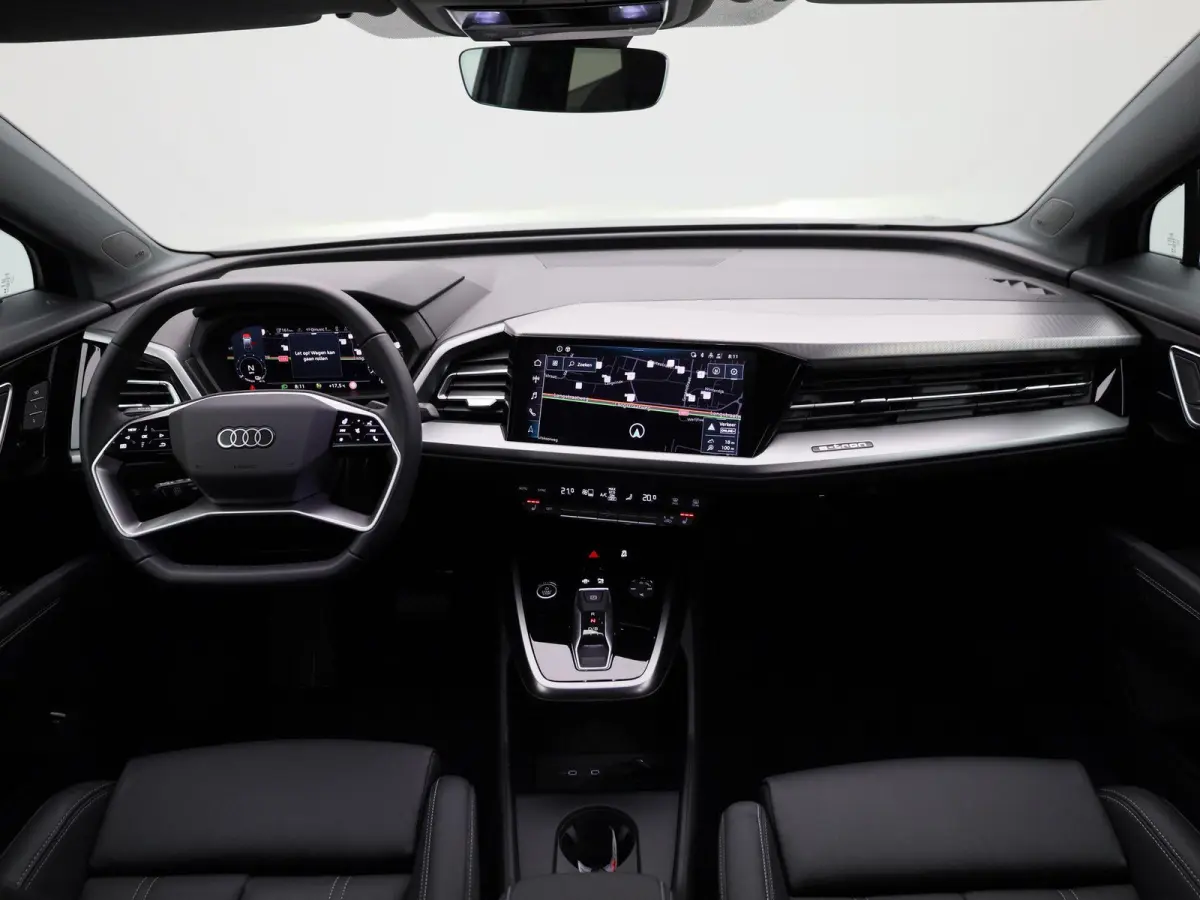 50 quattro Advanced edition 77 kWh 299 PK | Navigatie | Stoel + stuurverwarming | Comfortpakket Plus | Achteruitrijcamera | SONOS Premium geluidsysteem | Optiek Pakket Zwart | Privacy Glass 