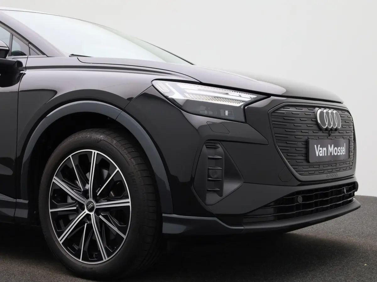 50 quattro Advanced edition 77 kWh 299 PK | Navigatie | Stoel + stuurverwarming | Comfortpakket Plus | Achteruitrijcamera | SONOS Premium geluidsysteem | Optiek Pakket Zwart | Privacy Glass 