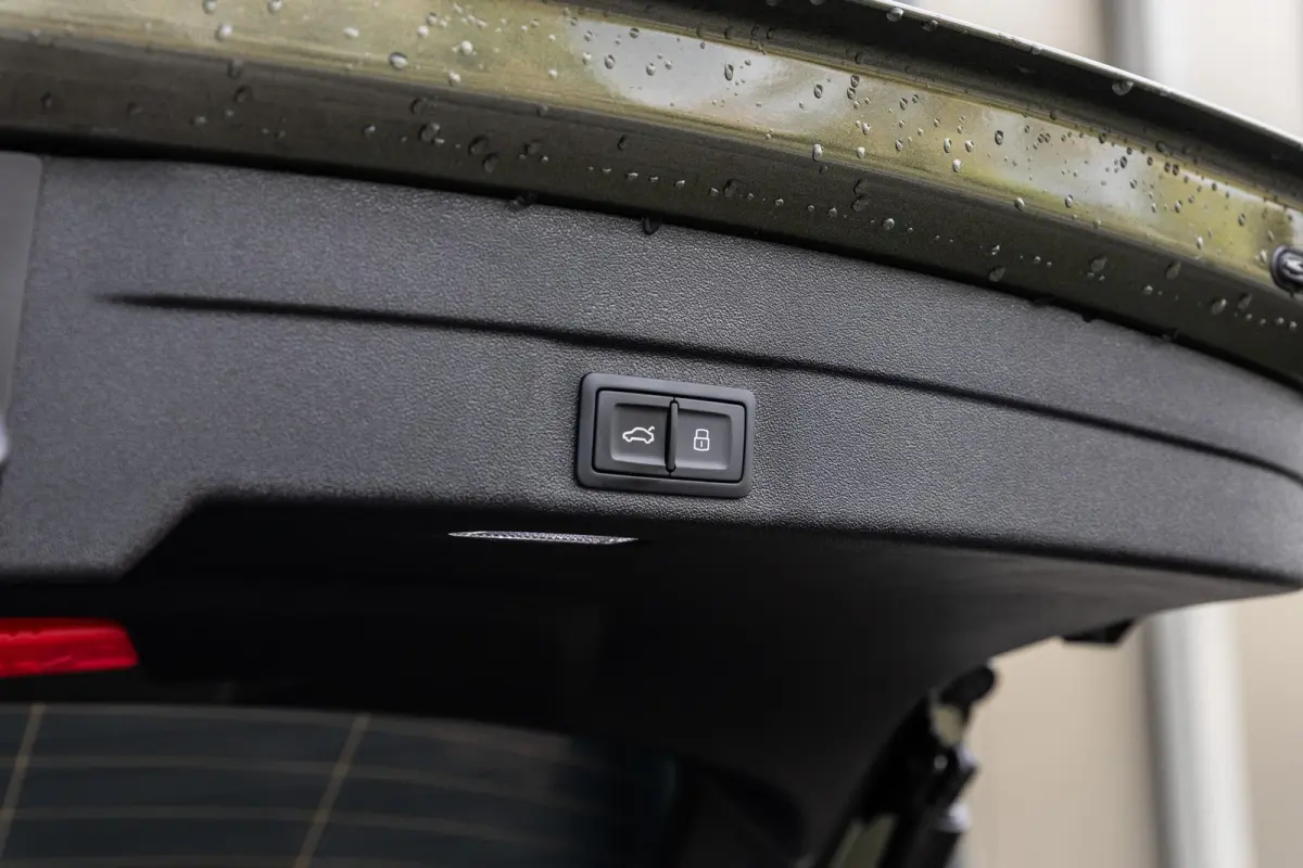 RS 5 Avant 2.9 e-hybrid 639pk quattro | Trekhaak | Audi Sport pakket | Panoramadak | Head-up Display