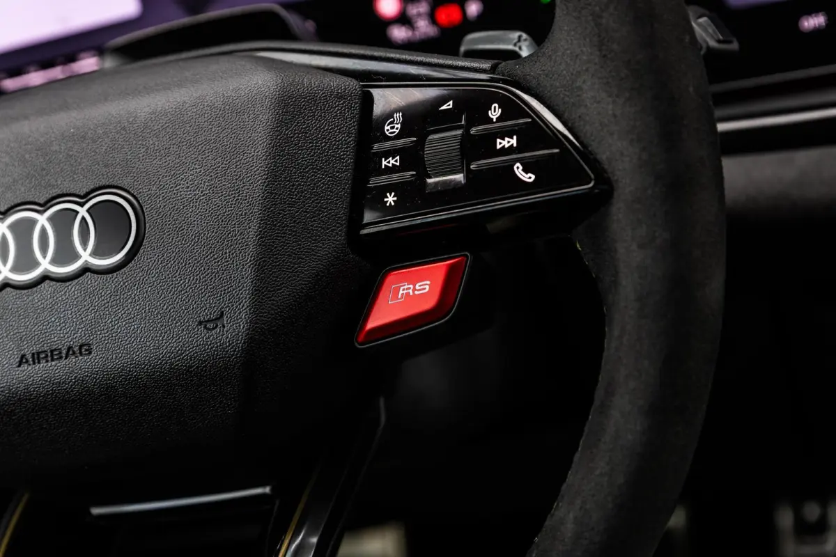 RS 5 Avant 2.9 e-hybrid 639pk quattro | Trekhaak | Audi Sport pakket | Panoramadak | Head-up Display
