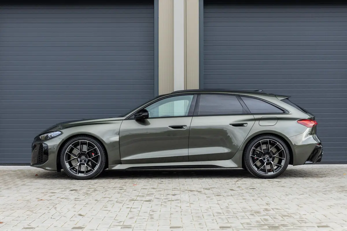 RS 5 Avant 2.9 e-hybrid 639pk quattro | Trekhaak | Audi Sport pakket | Panoramadak | Head-up Display