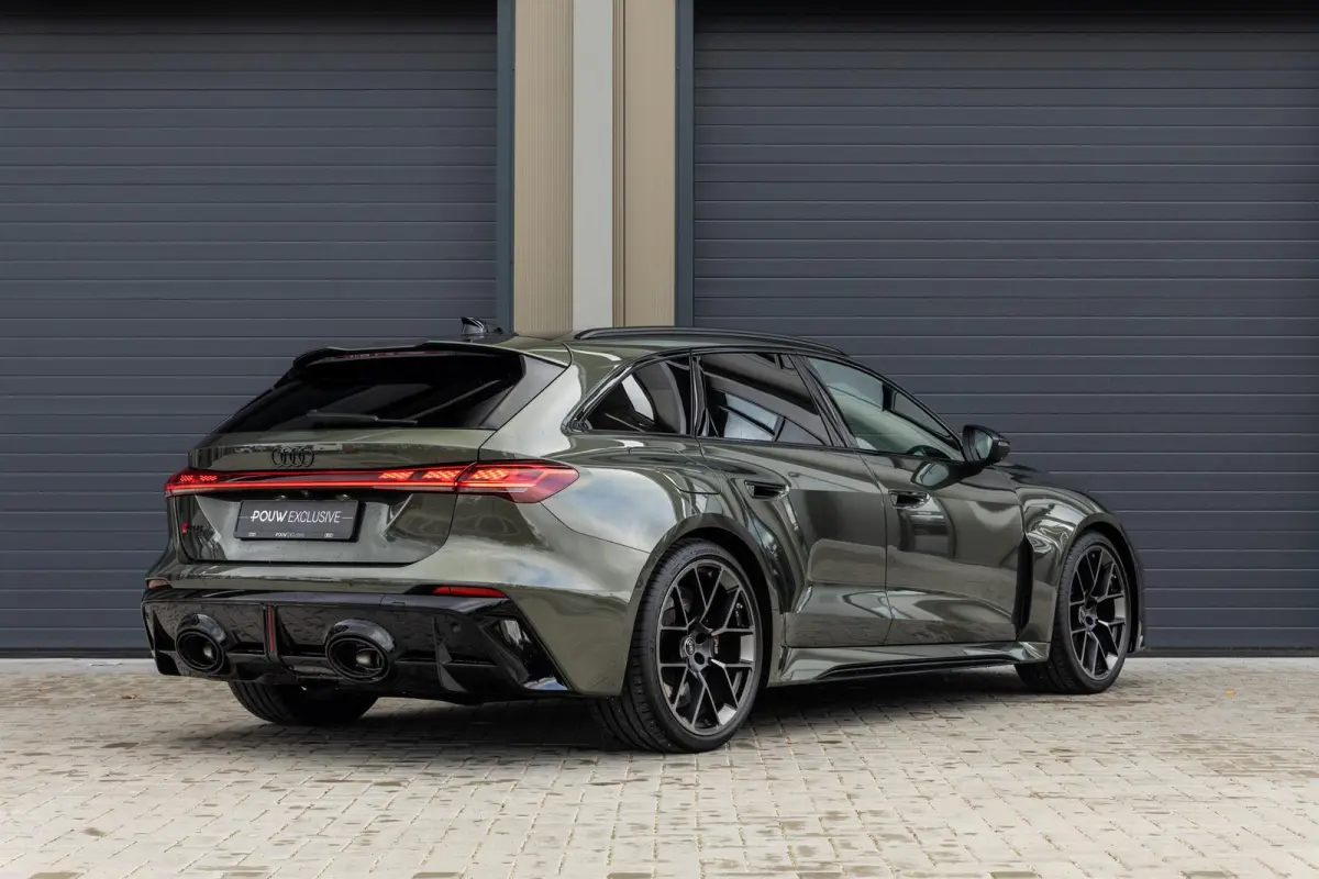 RS 5 Avant 2.9 e-hybrid 639pk quattro | Trekhaak | Audi Sport pakket | Panoramadak | Head-up Display