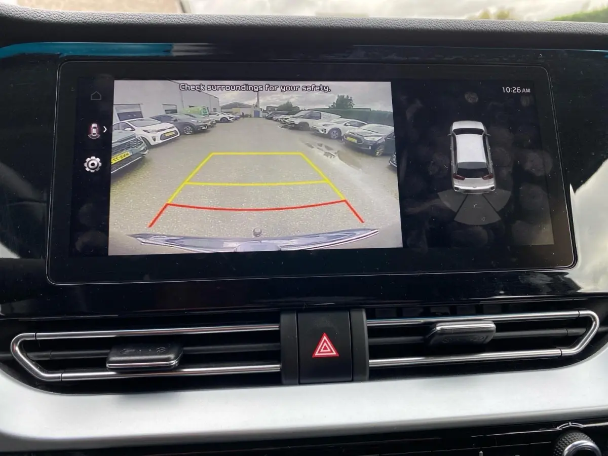 1.6 GDi Hybrid DynamicLine | Navigatie | Climate control | Parkeer camera | Cruise control