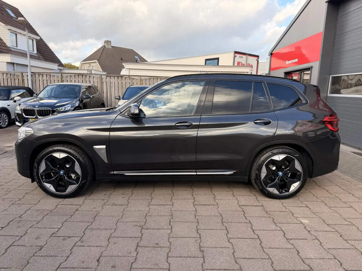 High Executive 80 kWh Org NL Pano|TrekHaak