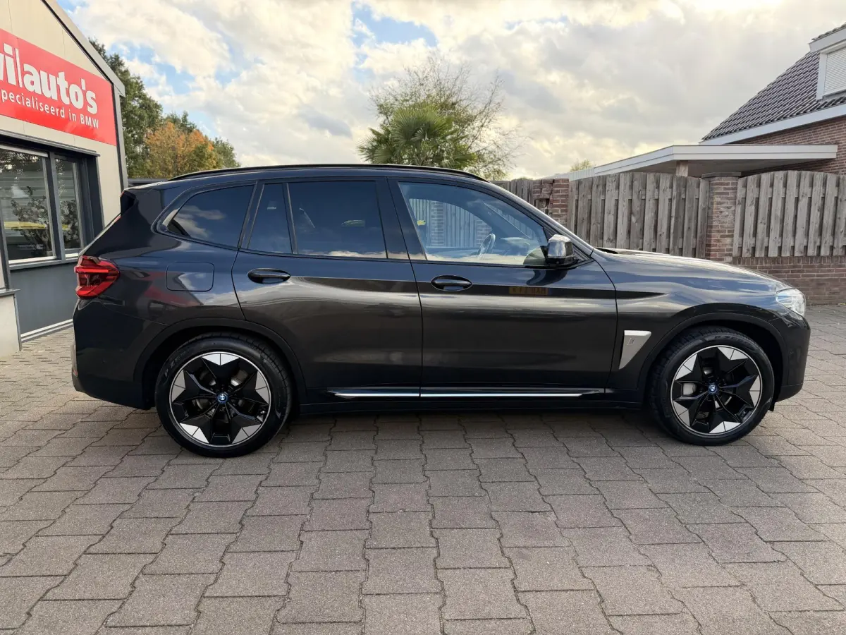 High Executive 80 kWh Org NL Pano|TrekHaak