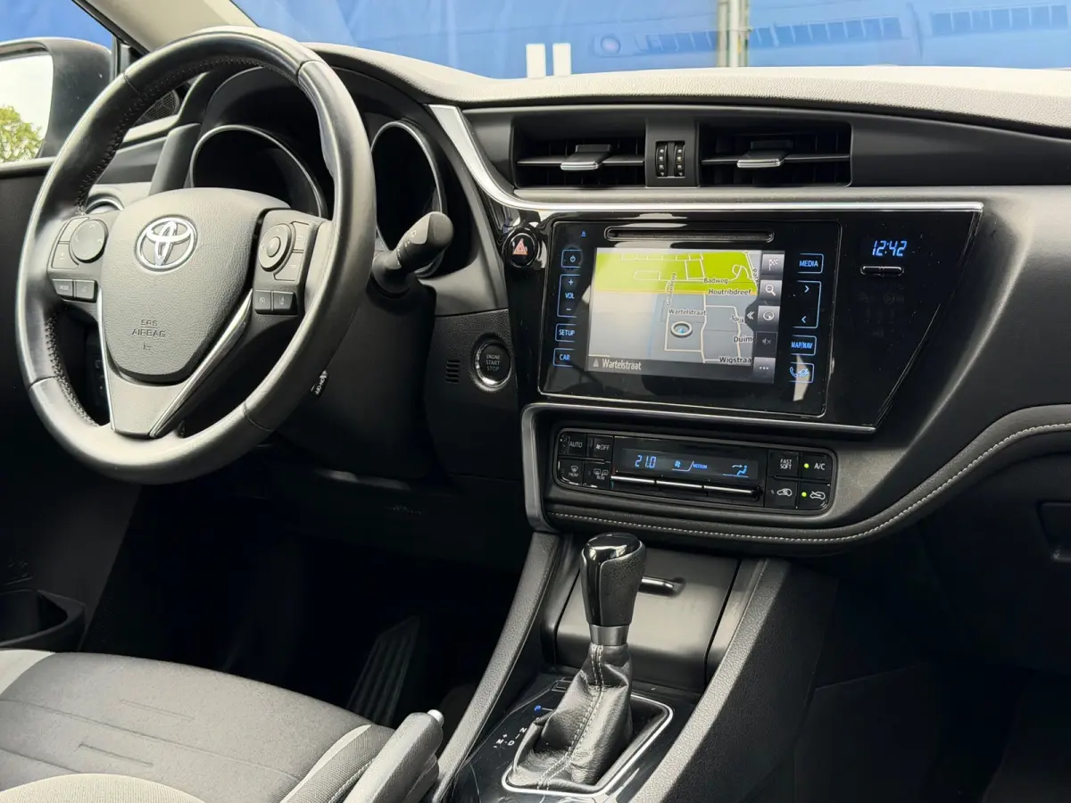 1.2T Dynamic|Navi|Camera|Climate|Cruise|PDC|N.A.P|LMV|Isofix|DealerOnderhouden|LMV|NieuweApk!