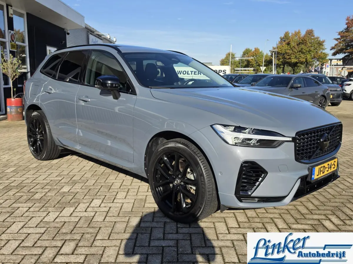 2.0 T8 Plug-in hybrid AWD Plus Dark|PANO|ELEKTR-TREKH|455PK