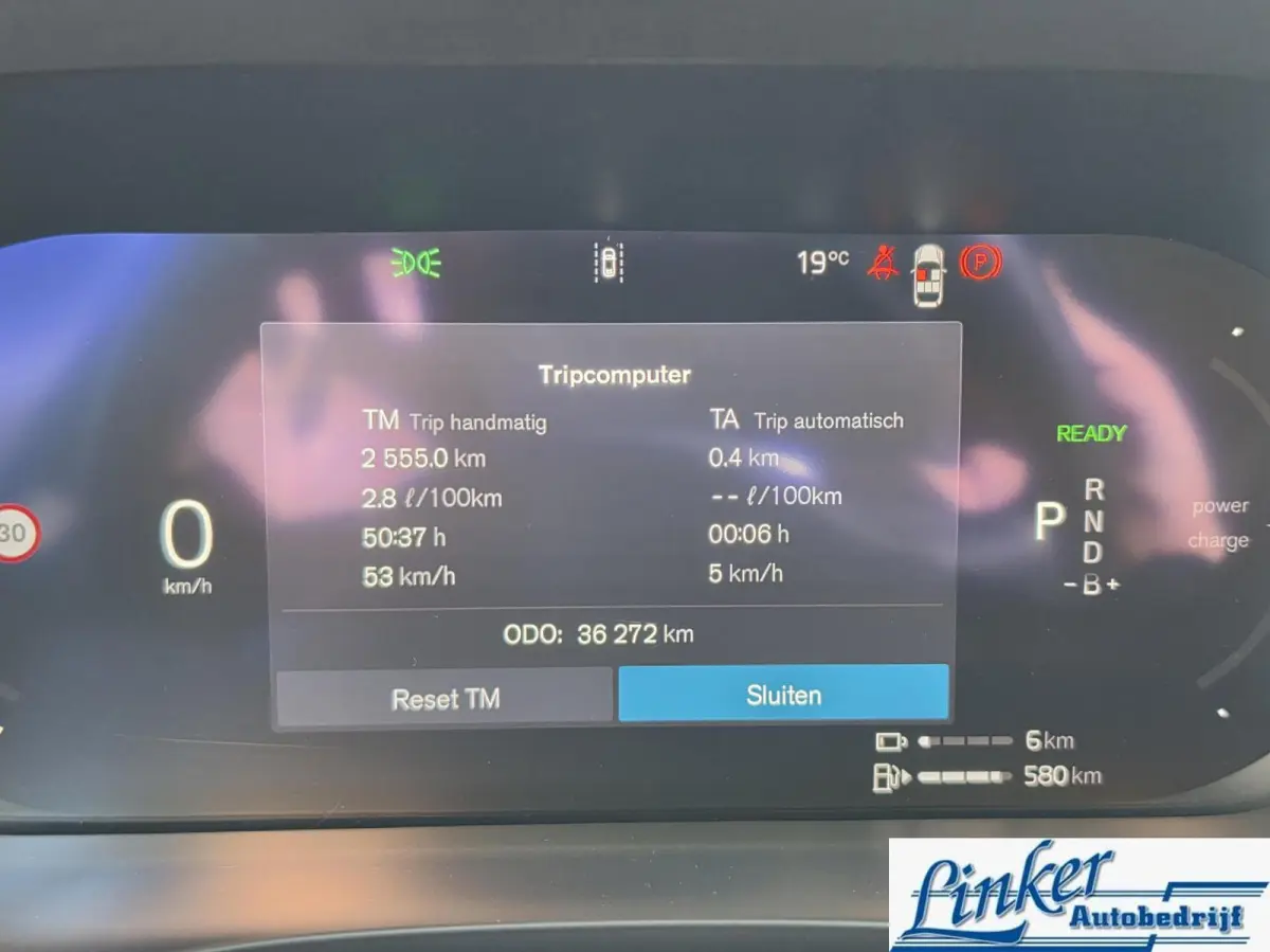 2.0 T8 Plug-in hybrid AWD Plus Dark|PANO|ELEKTR-TREKH|455PK
