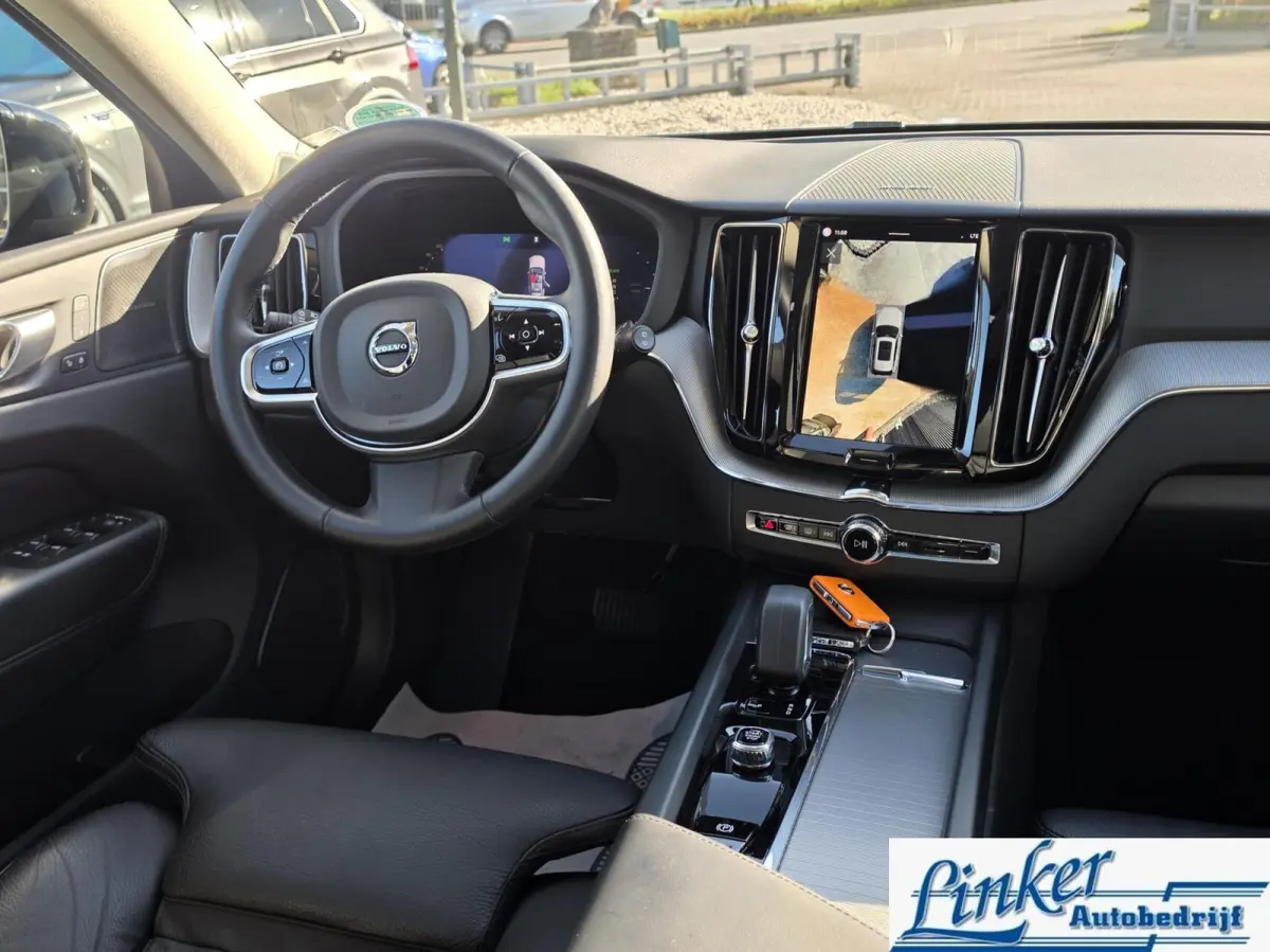 2.0 T8 Plug-in hybrid AWD Plus Dark|PANO|ELEKTR-TREKH|455PK