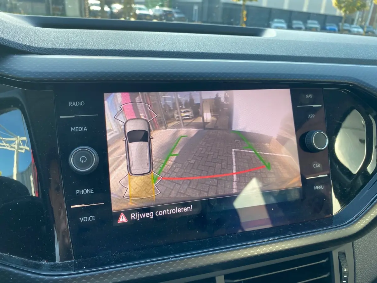 1.0 TSI Style | Achteruitrijcamera | Stoelverwarming | Navi By App | !!