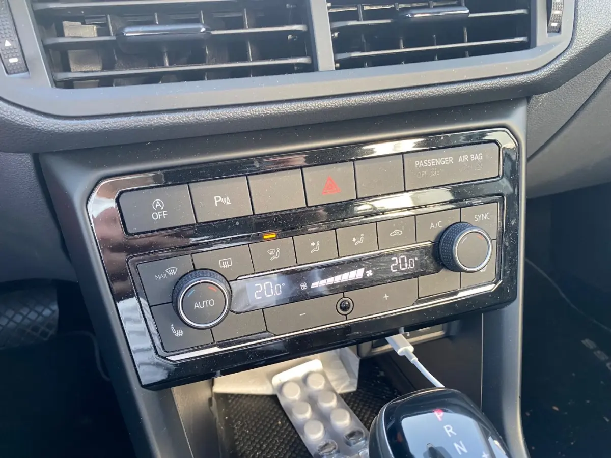 1.0 TSI Style | Achteruitrijcamera | Stoelverwarming | Navi By App | !!