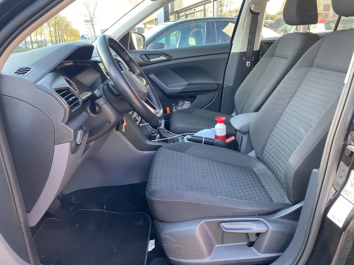 1.0 TSI Style | Achteruitrijcamera | Stoelverwarming | Navi By App | !!