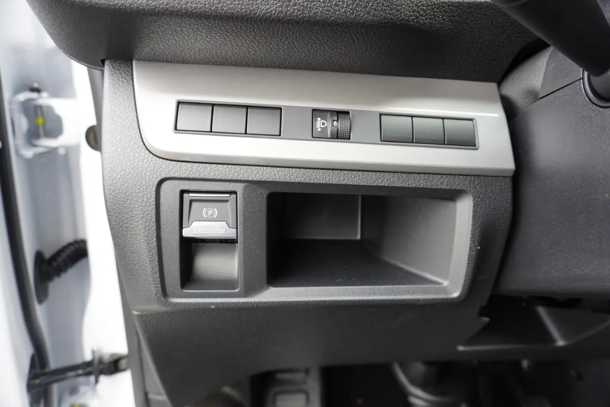 Worker Comfort Extra Range 75 kWh 345km WLTP Long L3 Apple Carplay 360° Camera Parkeersensoren 3-Zits