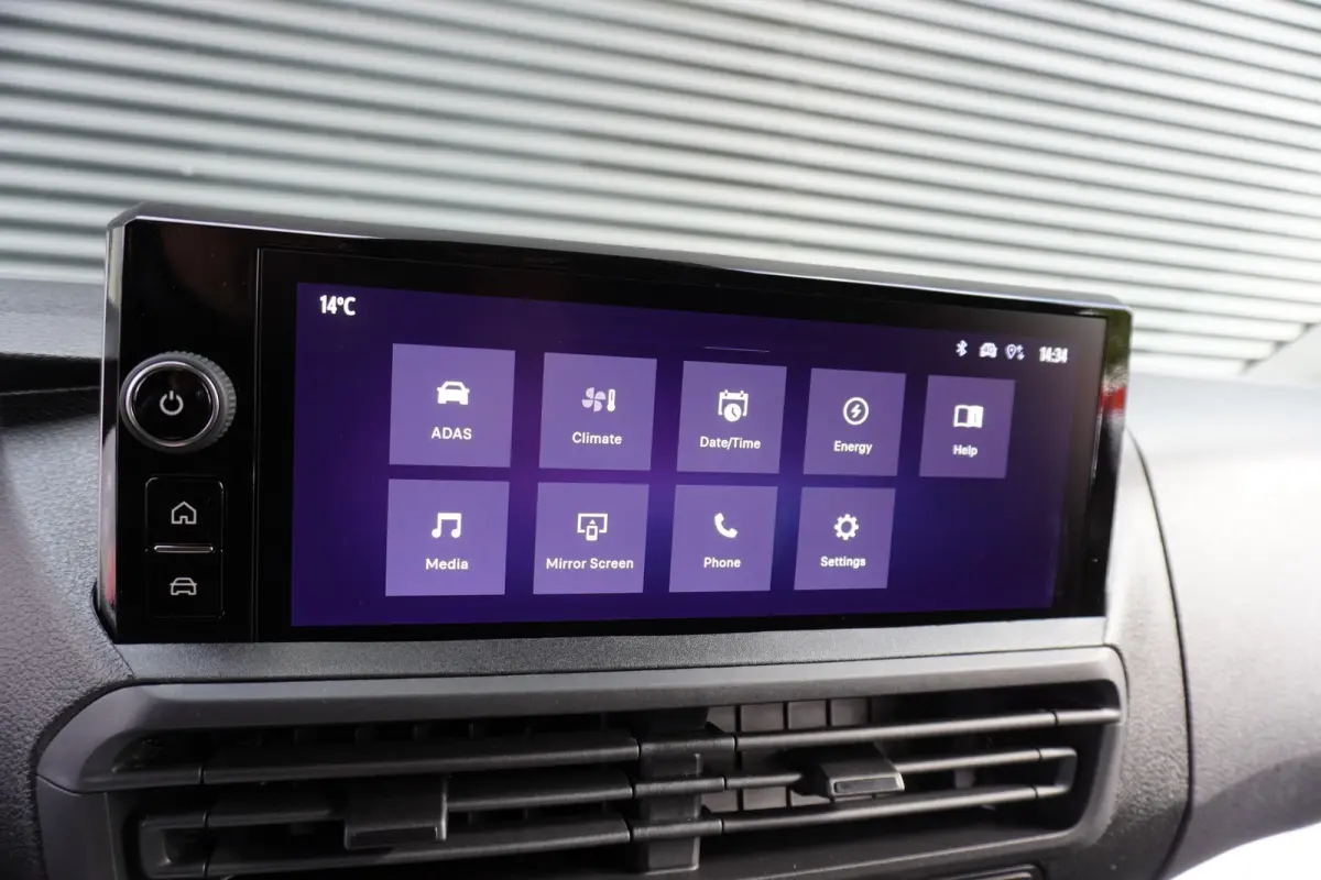 Worker Comfort Extra Range 75 kWh 345km WLTP Long L3 Apple Carplay 360° Camera Parkeersensoren 3-Zits