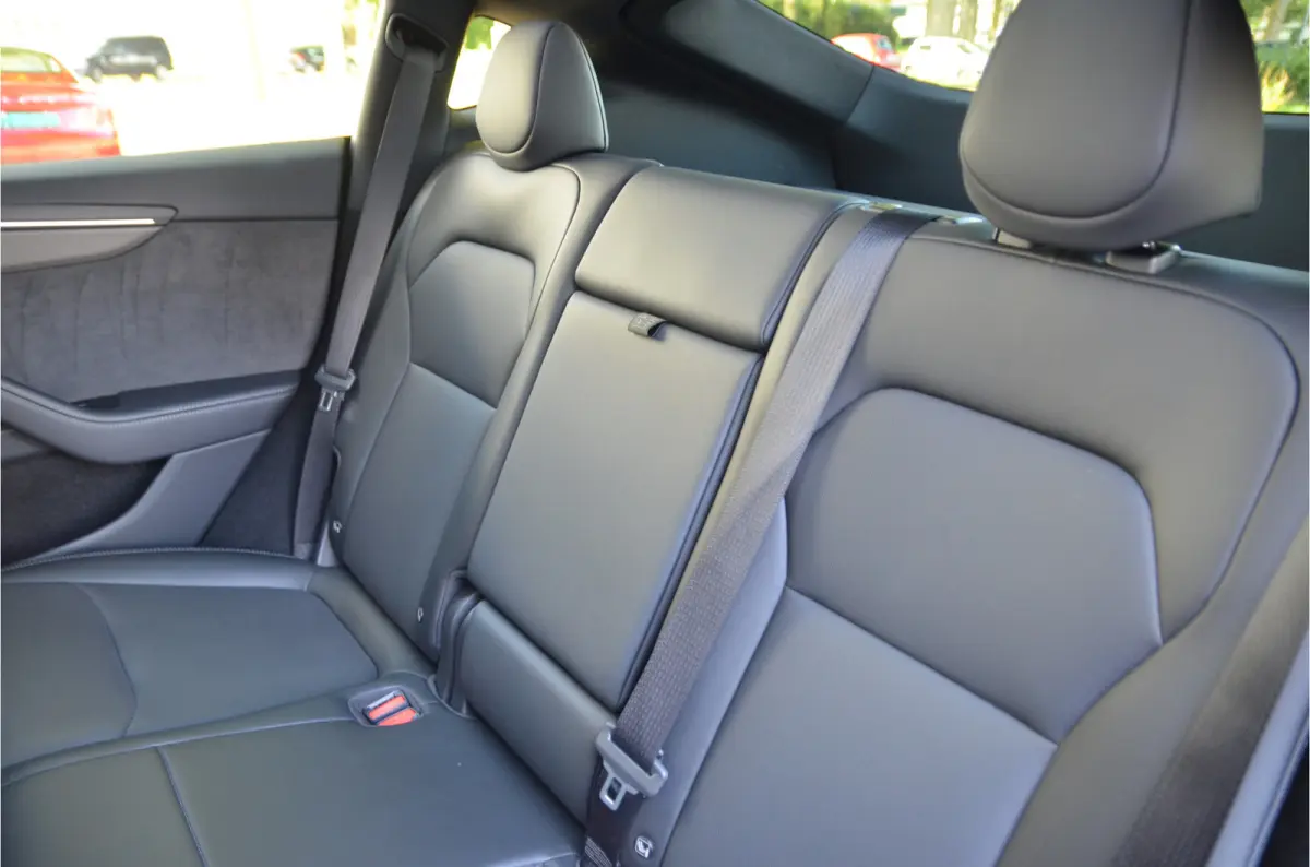 Performance AWD 83 kWh Trekhaak (1.600kg), AutoPilot4.0 (FSD 99,- p/mnd)