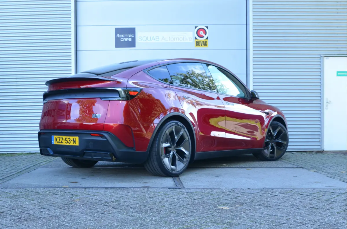 Performance AWD 83 kWh Trekhaak (1.600kg), AutoPilot4.0 (FSD 99,- p/mnd)
