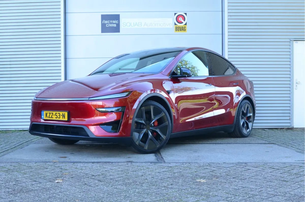 Performance AWD 83 kWh Trekhaak (1.600kg), AutoPilot4.0 (FSD 99,- p/mnd)