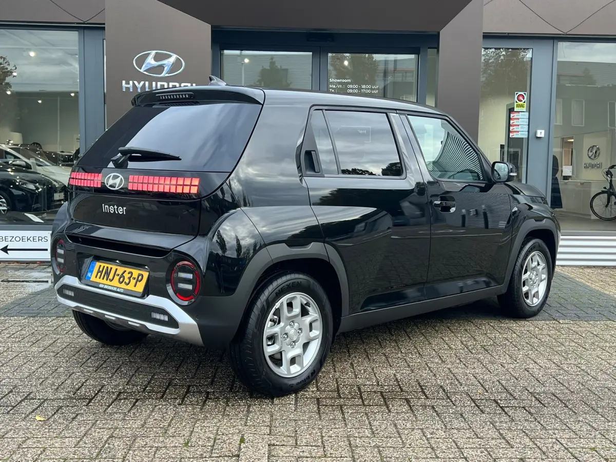 Pulse | Aansluiting USB, eerste zitrij | Actieve rijbaanassistentie (LKA) | Mistlampen LED, achter