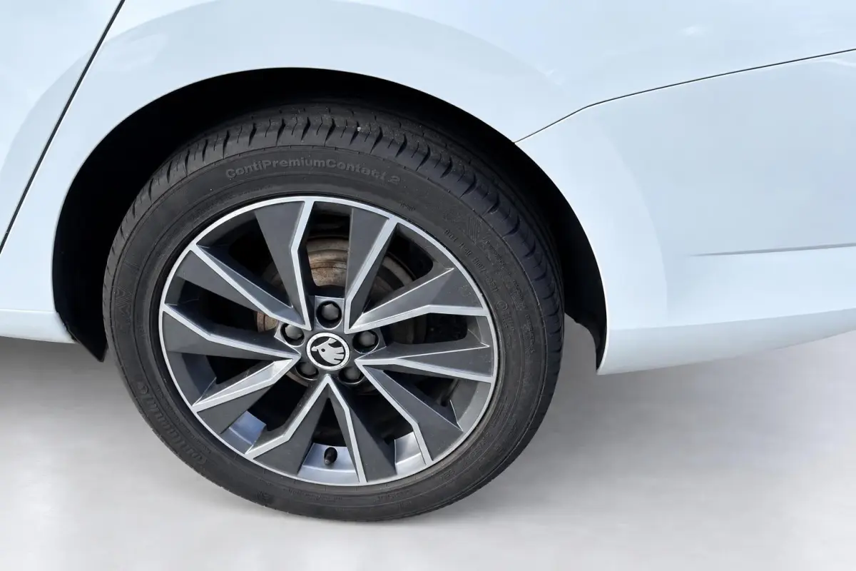 1.2 TSI Drive NAVI PDC AIRCO