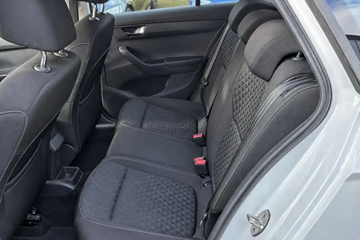 1.2 TSI Drive NAVI PDC AIRCO