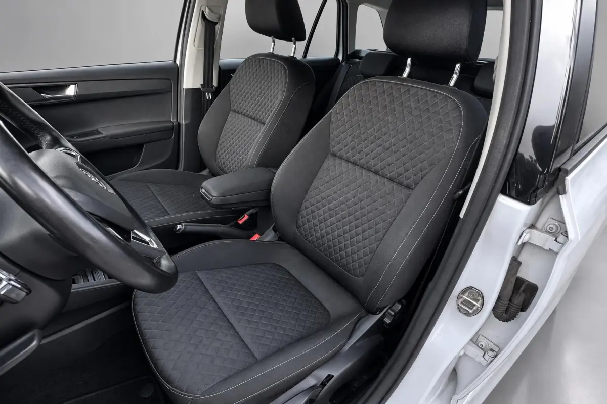 1.2 TSI Drive NAVI PDC AIRCO