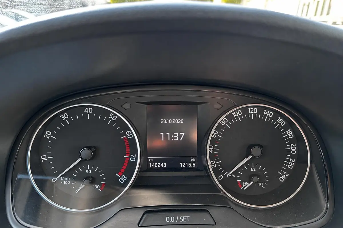 1.2 TSI Drive NAVI PDC AIRCO