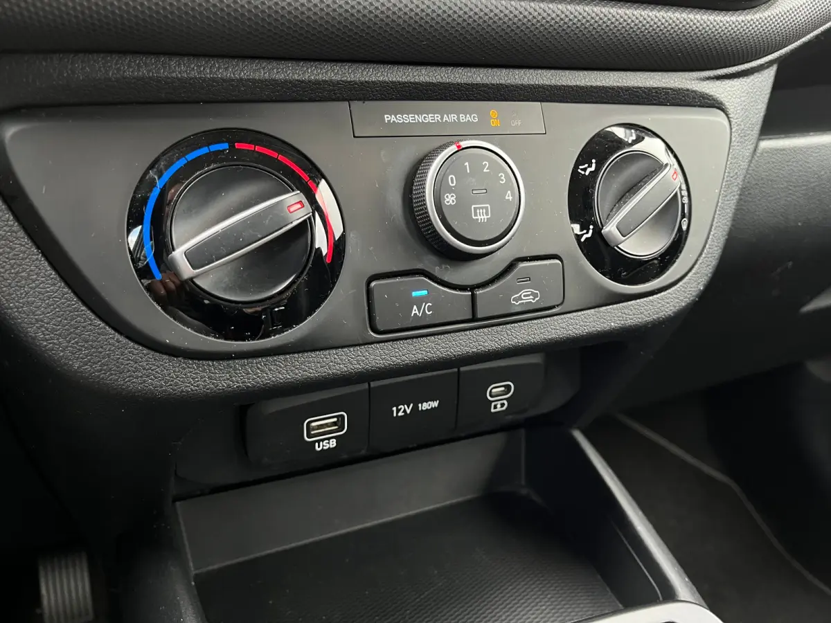 1.0 Comfort Limited | Automaat | Navigatie | Apple Carplay | Android Auto | Airco | Cruise Control |