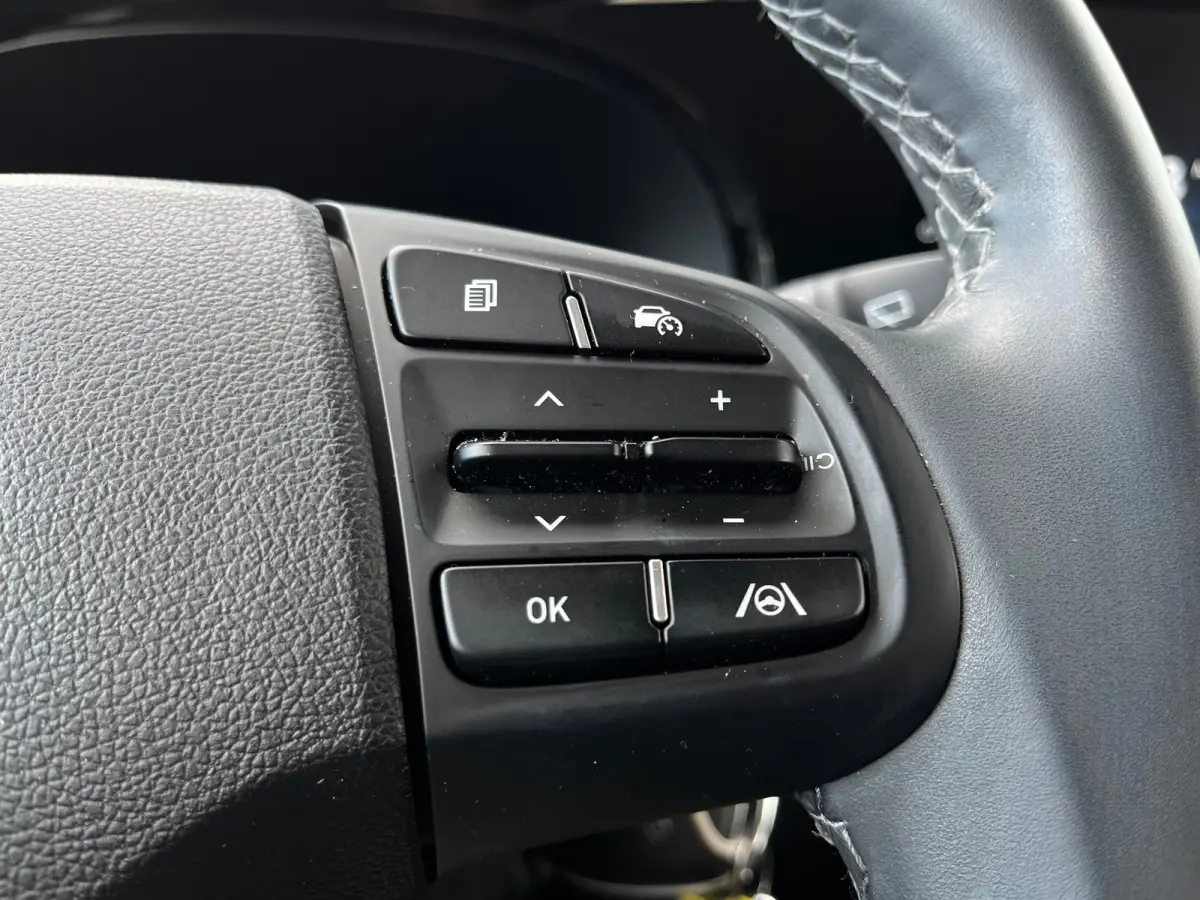 1.0 Comfort Limited | Automaat | Navigatie | Apple Carplay | Android Auto | Airco | Cruise Control |